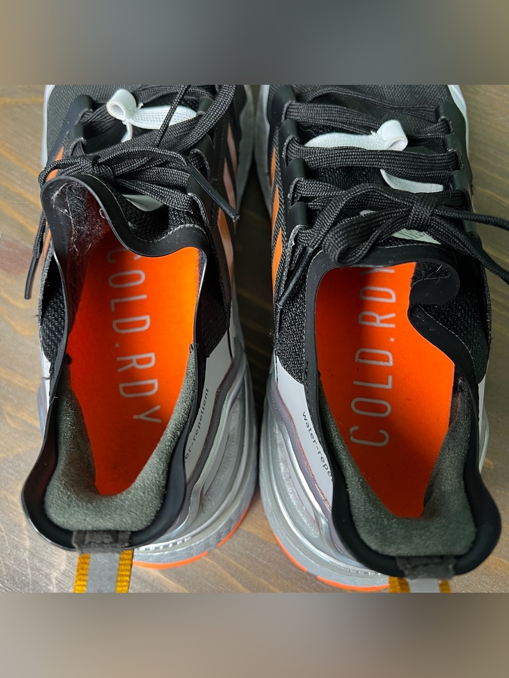 ADIDAS Ultra Boost Winter.RDY Running Shoes Black Signal Orange Size 9.5 Men's - Picture 8 of 14